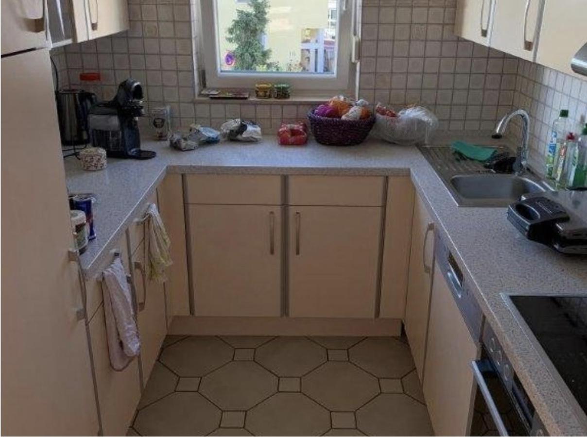Sonnige 3 Zimmer Wohnung Mit Schoenem Balkon Im Gruenen 로이틀링겐 외부 사진