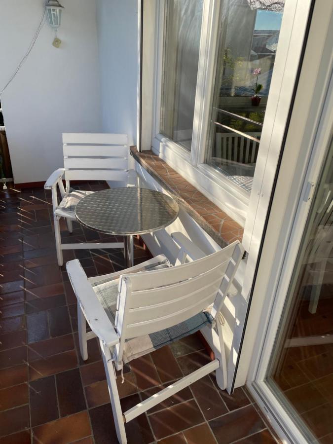 Sonnige 3 Zimmer Wohnung Mit Schoenem Balkon Im Gruenen 로이틀링겐 외부 사진