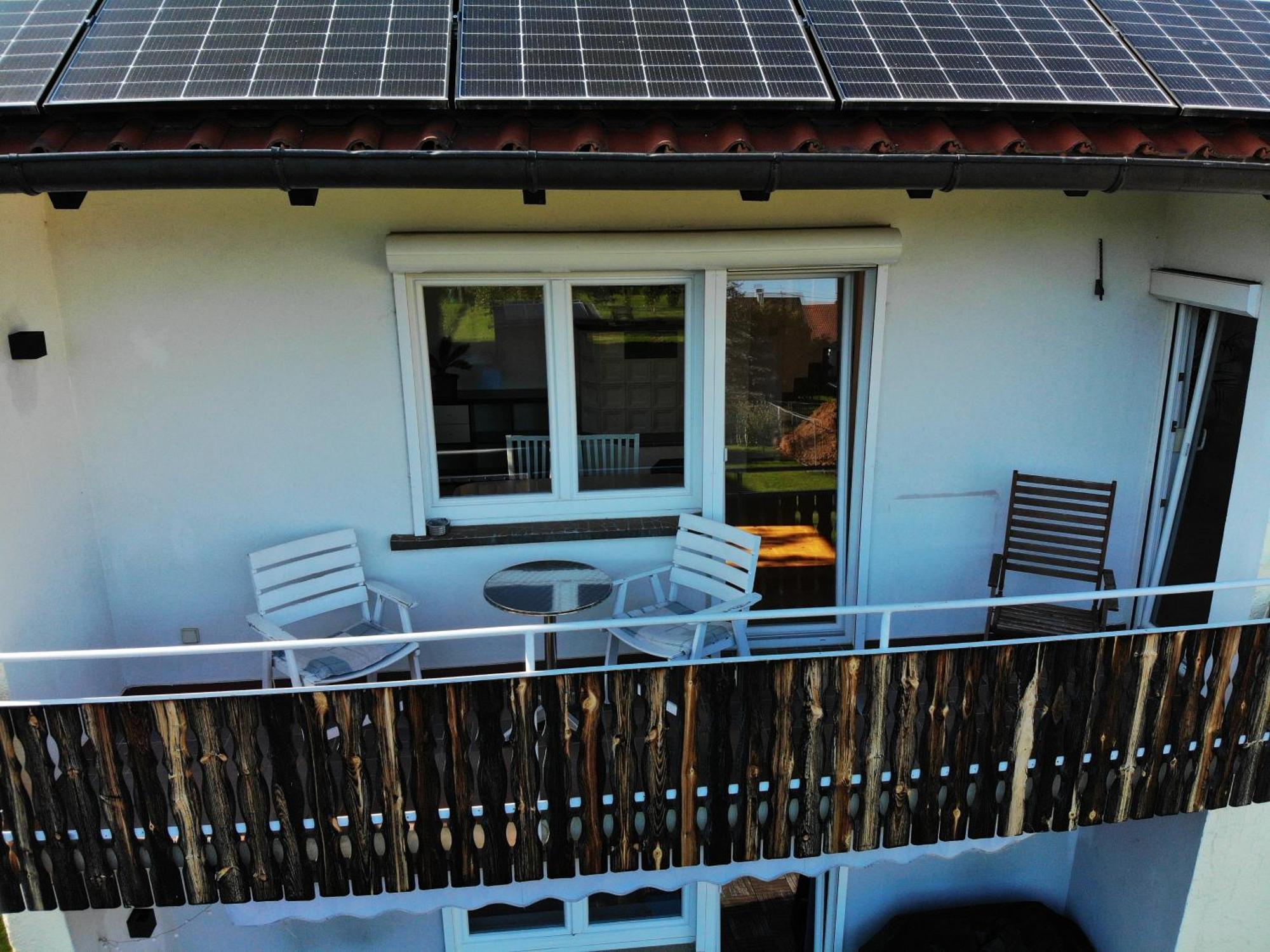 Sonnige 3 Zimmer Wohnung Mit Schoenem Balkon Im Gruenen 로이틀링겐 외부 사진